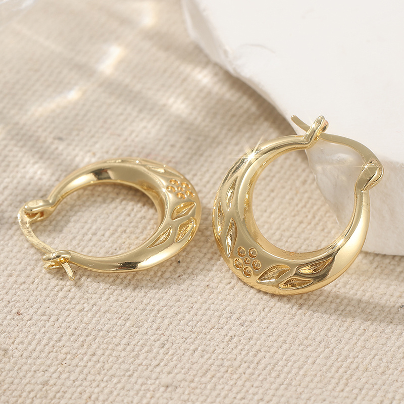 Women's Vintage Floral Embossed Hoop Earrings